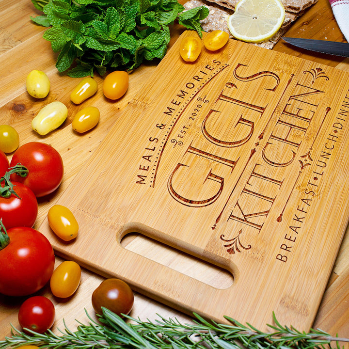 Bamboo Custom Cutting Board - GiftShire